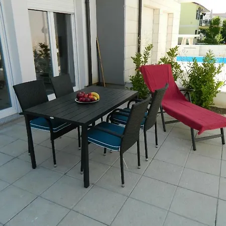 Apartament Ina *