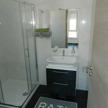 Apartament Ina